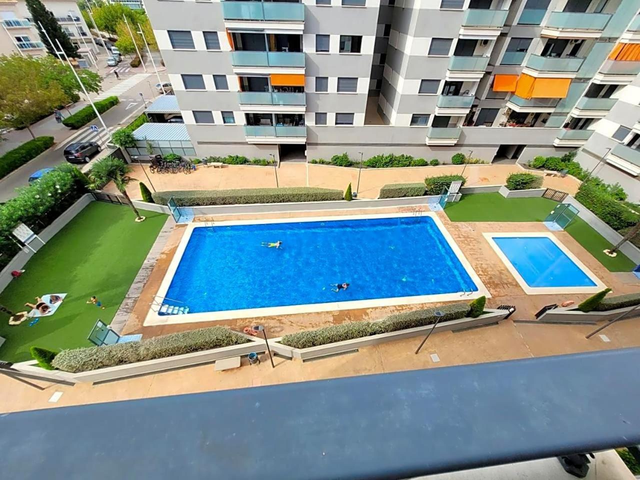 Apartament Ambar Gandia Playa-Grao Con Piscina Parking Ideal Para Familias Luaran gambar